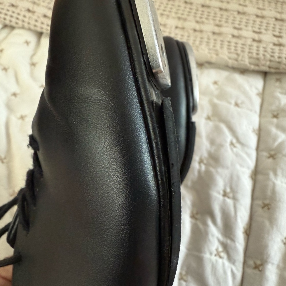 Capezio Tap Shoes - Picture 9 of 9